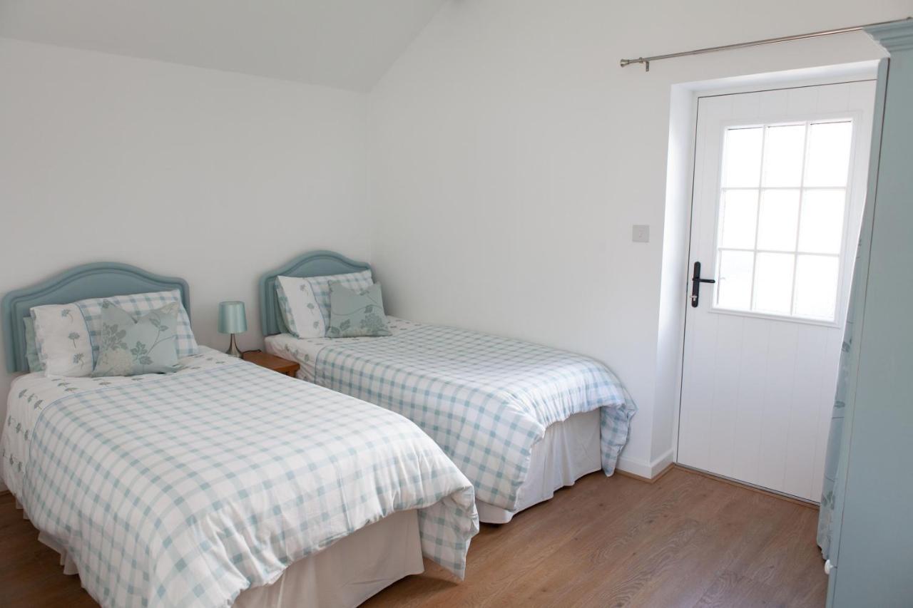 Elm Cottage Touring Park Whitegate  Eksteriør bilde